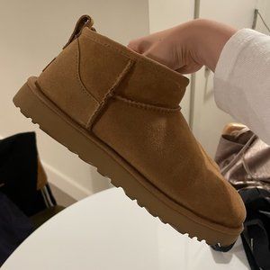 Ultra Mini Classic Boot (Women)